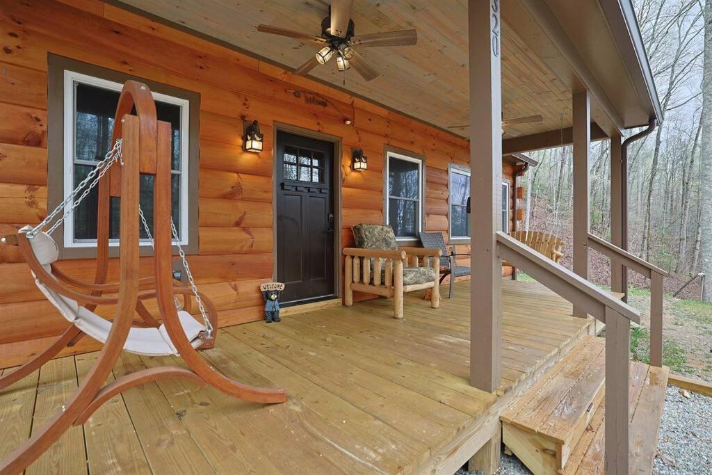 Rustic Modern Cabin With Hot Tub Near Rafting And Great Smokey Mountains Bryson City Exterior foto